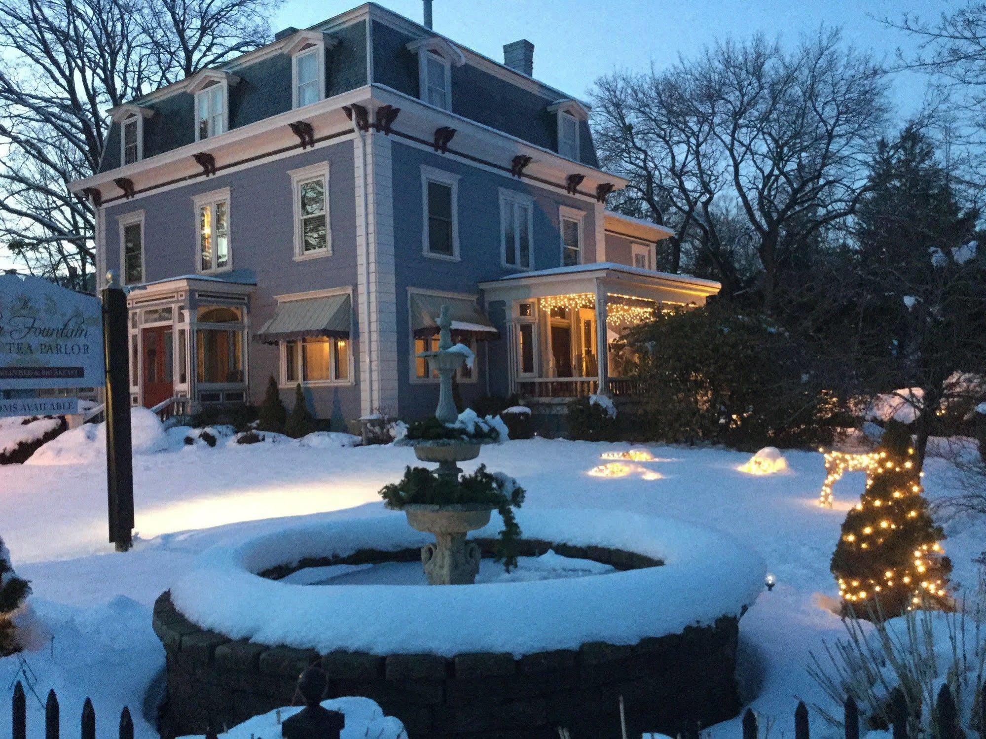 Silver Fountain Inn Доувър Екстериор снимка